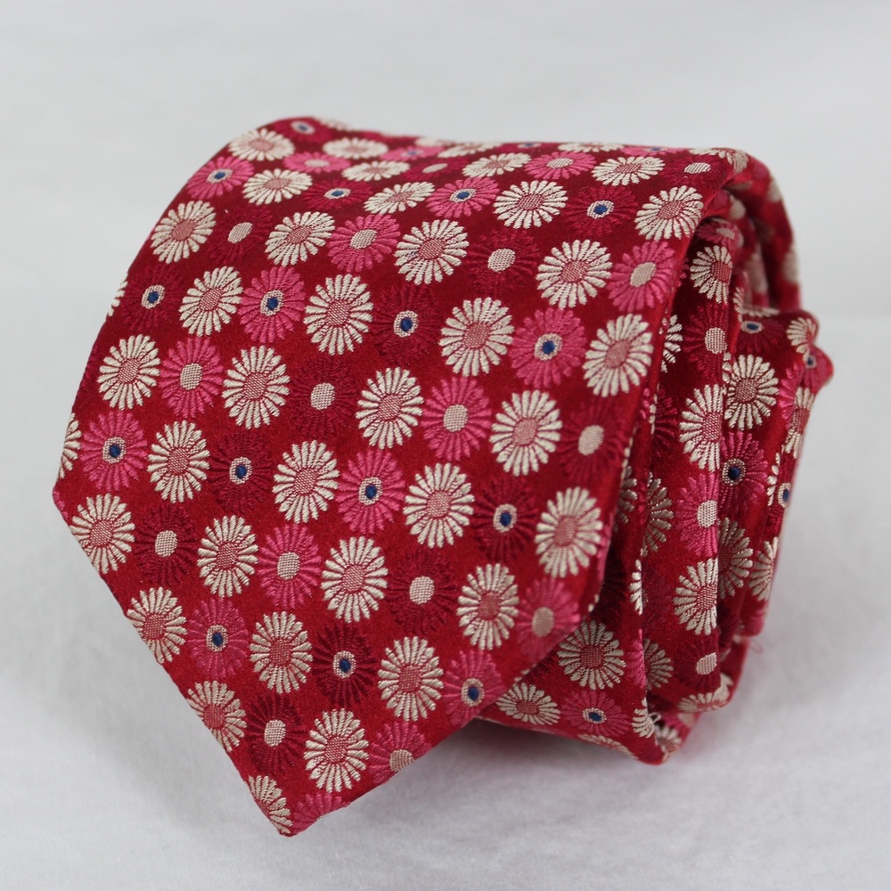 HUGO BOSS red floral 100% silk 3.5" x 58"